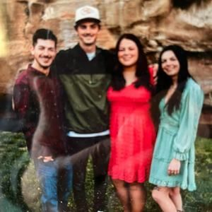 Meet your Posher, Eva